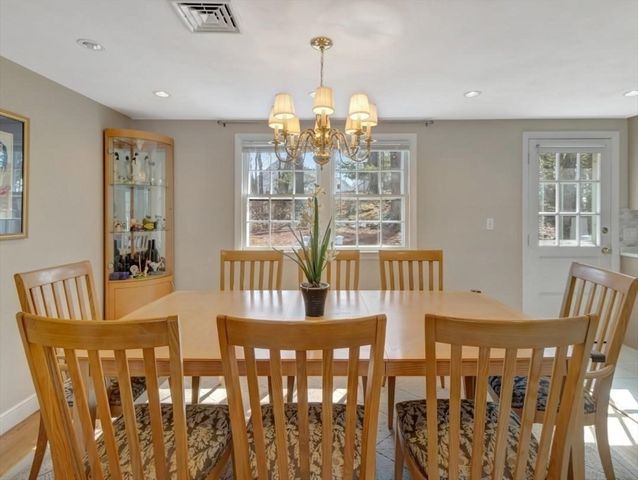 22 Susan Dr, Saugus, MA 01906