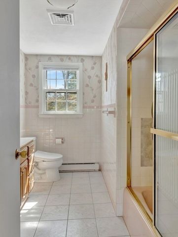 22 Susan Dr, Saugus, MA 01906