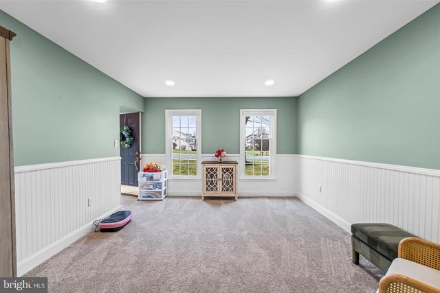 700 RIDGE DR, Douglassville, PA 19518