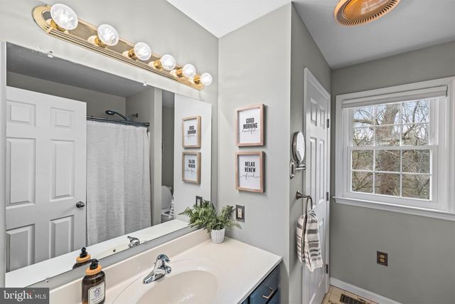 700 RIDGE DR, Douglassville, PA 19518