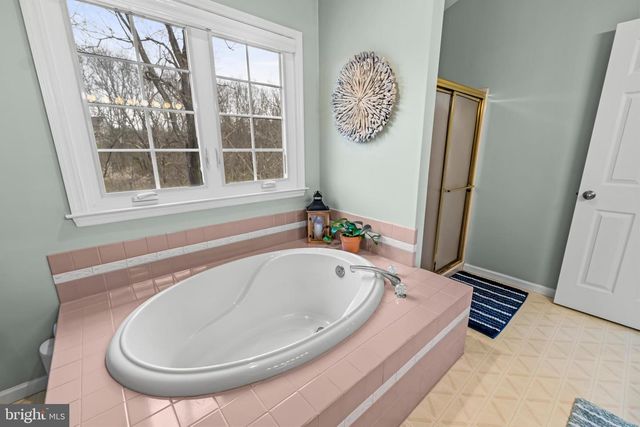 700 RIDGE DR, Douglassville, PA 19518