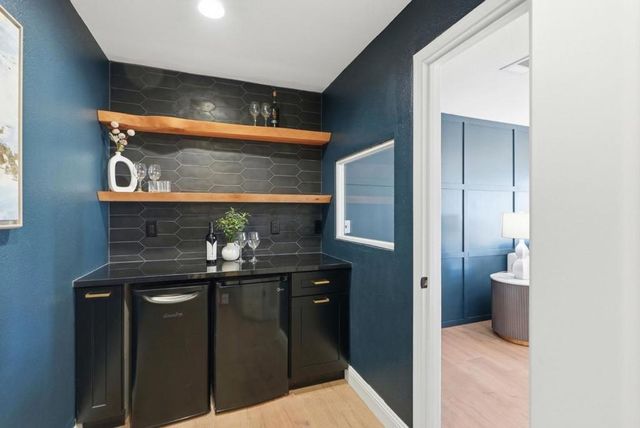 8265 Skyline Circle, Oakland, CA 94605