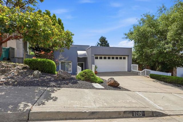 8265 Skyline Circle, Oakland, CA 94605