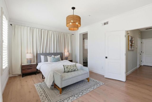 8265 Skyline Circle, Oakland, CA 94605