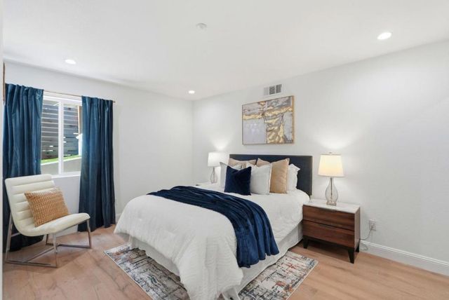8265 Skyline Circle, Oakland, CA 94605