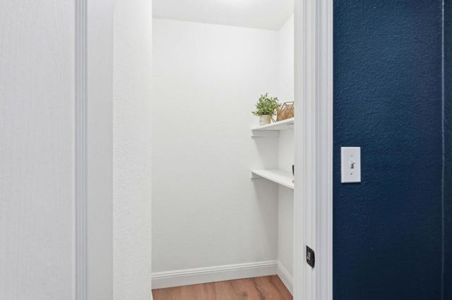 8265 Skyline Circle, Oakland, CA 94605