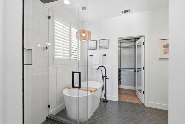 8265 Skyline Circle, Oakland, CA 94605