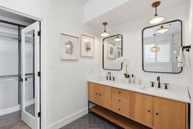 8265 Skyline Circle, Oakland, CA 94605