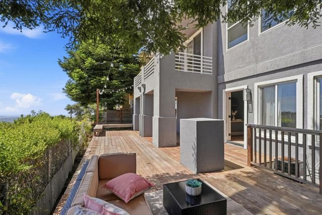 8265 Skyline Circle, Oakland, CA 94605