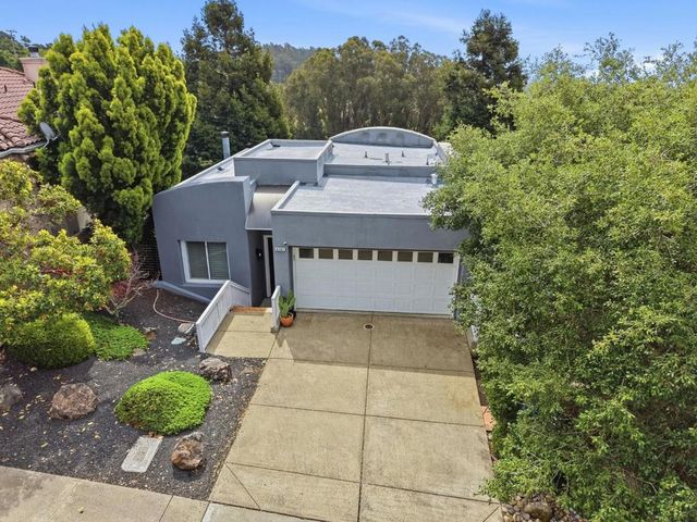 8265 Skyline Circle, Oakland, CA 94605