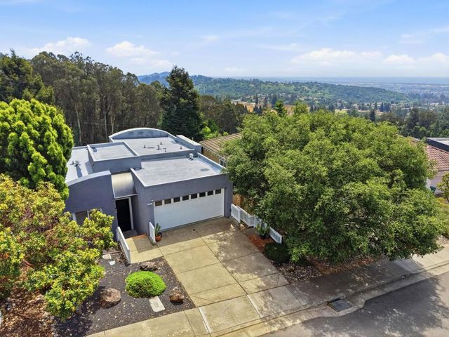 8265 Skyline Circle, Oakland, CA 94605