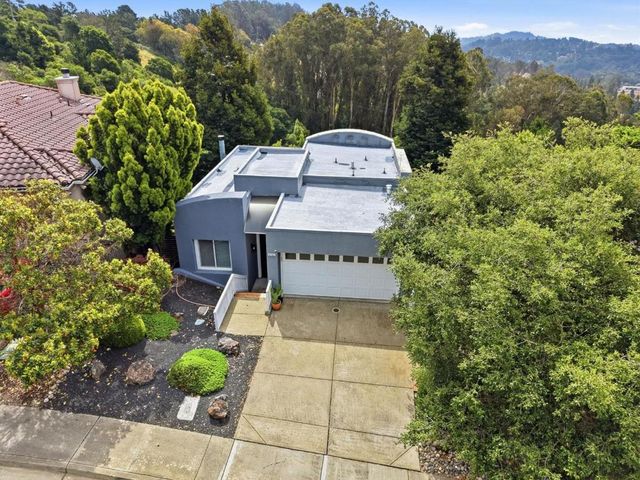 8265 Skyline Circle, Oakland, CA 94605