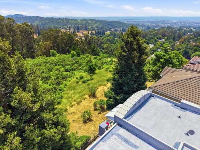 8265 Skyline Circle, Oakland, CA 94605
