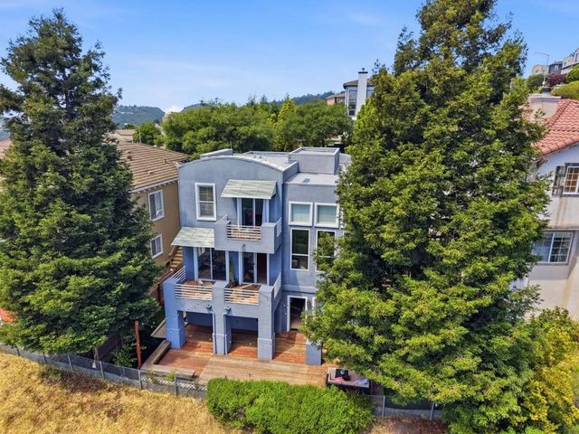 8265 Skyline Circle, Oakland, CA 94605