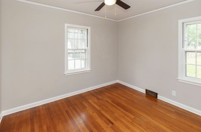 2504 33rd Street, Des Moines, IA 50310