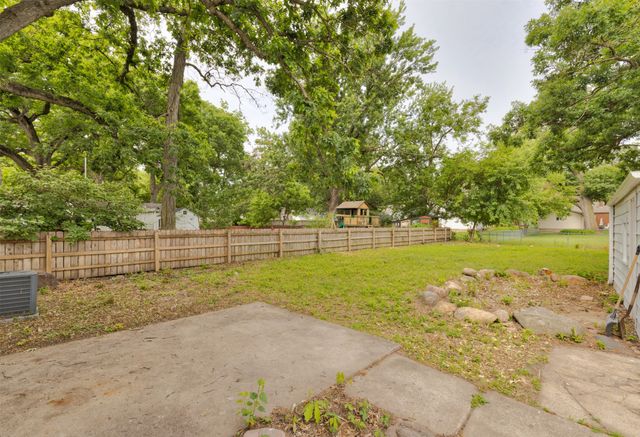 2504 33rd Street, Des Moines, IA 50310
