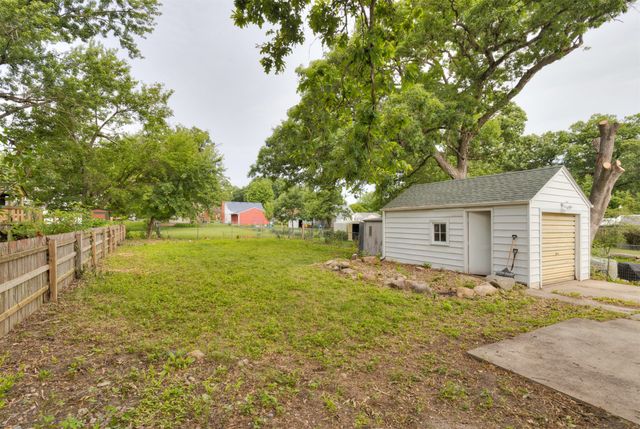 2504 33rd Street, Des Moines, IA 50310