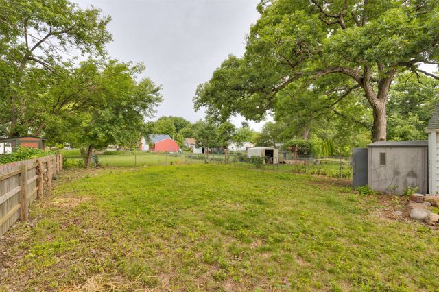 2504 33rd Street, Des Moines, IA 50310