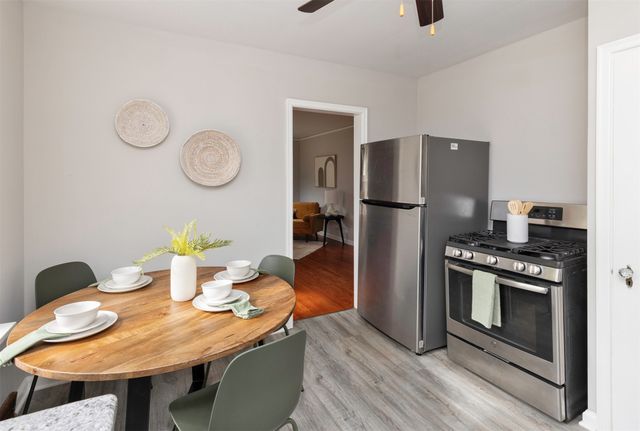 2504 33rd Street, Des Moines, IA 50310
