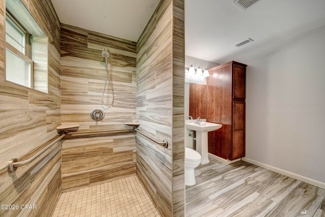 2131 E 26th Street, Panama City, FL 32405
