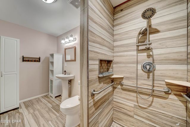 2131 E 26th Street, Panama City, FL 32405