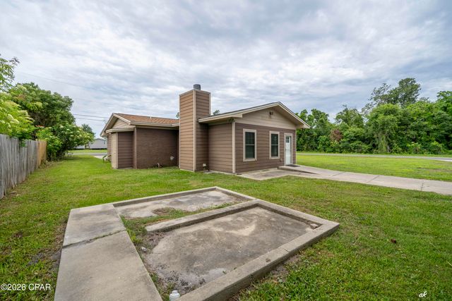 2131 E 26th Street, Panama City, FL 32405