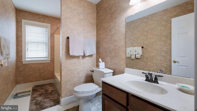 2235 WENTZ LN, Schwenksville, PA 19473