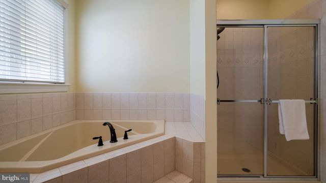 2235 WENTZ LN, Schwenksville, PA 19473