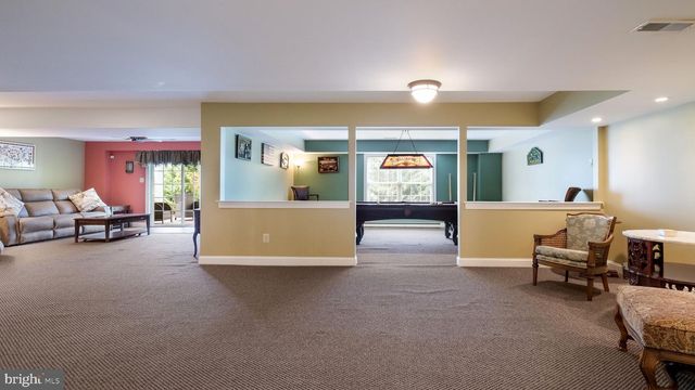 2235 WENTZ LN, Schwenksville, PA 19473