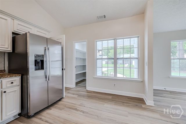 1 E White Hawthorne Drive, Savannah, GA 31419
