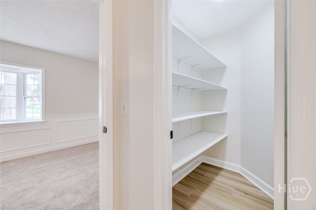 1 E White Hawthorne Drive, Savannah, GA 31419