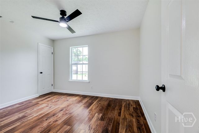 1 E White Hawthorne Drive, Savannah, GA 31419