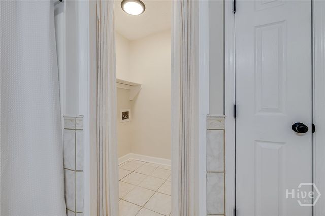 1 E White Hawthorne Drive, Savannah, GA 31419