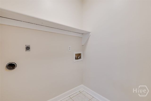 1 E White Hawthorne Drive, Savannah, GA 31419