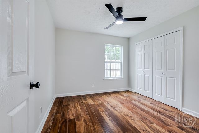 1 E White Hawthorne Drive, Savannah, GA 31419