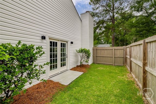1 E White Hawthorne Drive, Savannah, GA 31419