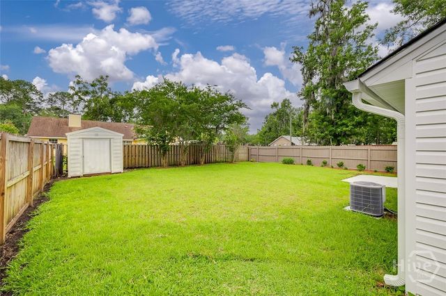 1 E White Hawthorne Drive, Savannah, GA 31419