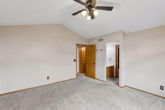 1325 Courtland E, Waconia, MN 55387