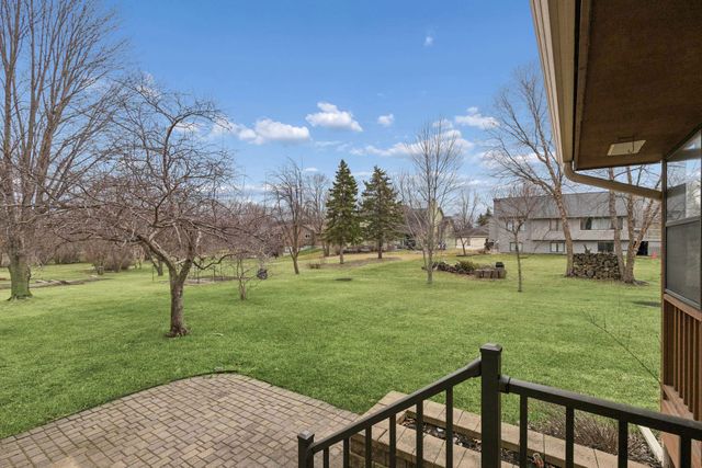 1325 Courtland E, Waconia, MN 55387