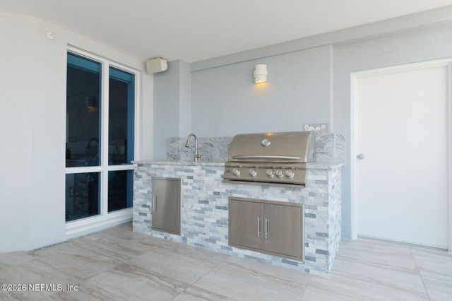 807 1ST Street N 402, Jacksonville Beach, FL 32250