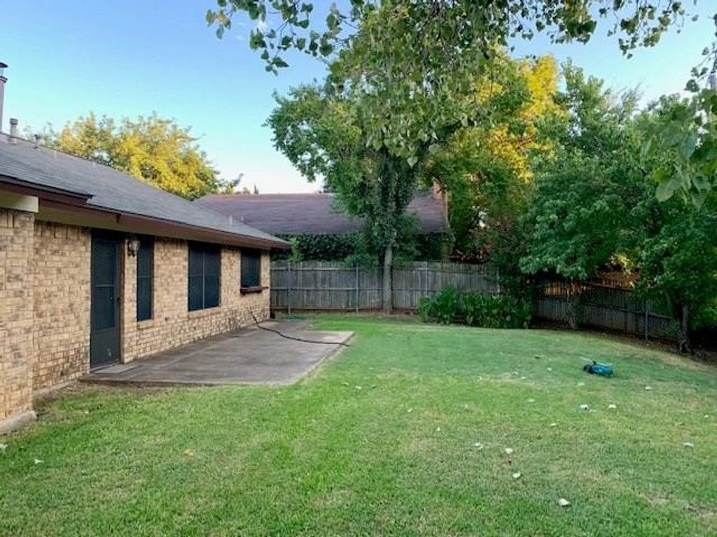 2931 Kimberly Drive, Grapevine, TX 76051 — photo 2