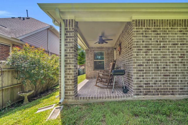 222 Elianne Lace Ct Court, Willis, TX 77318
