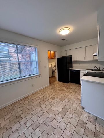 519 Parkdale Drive I, Charleston, SC 29414