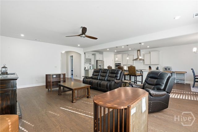 217 Higginson Drive, Richmond Hill, GA 31324