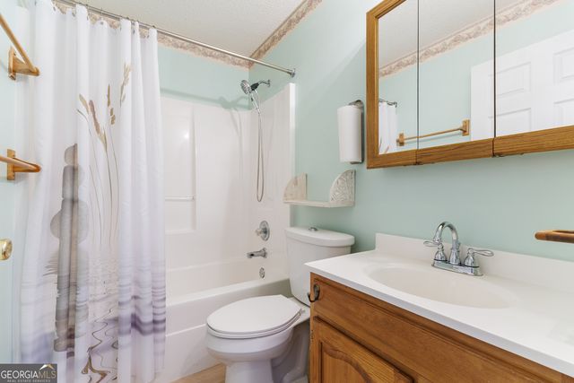 2206 Pin Oak Circle, Valdosta, GA 31602