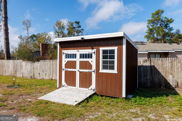 2206 Pin Oak Circle, Valdosta, GA 31602