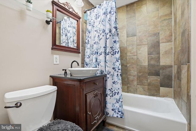 3622 CANBY DR, Philadelphia, PA 19154