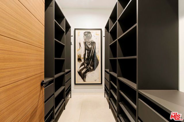 5186 Gloria Avenue, Encino (los Angeles), CA 91436