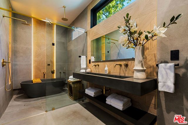 5186 Gloria Avenue, Encino (los Angeles), CA 91436