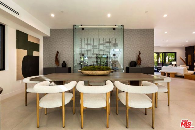 5186 Gloria Avenue, Encino (los Angeles), CA 91436